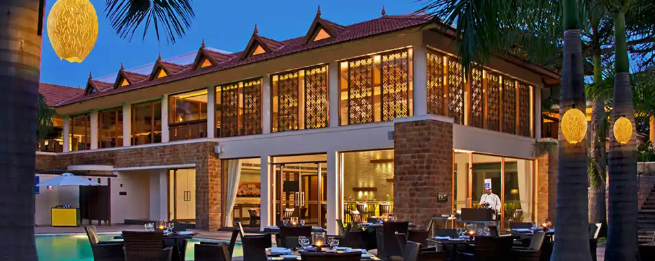 Ivy - The Poolside Bar